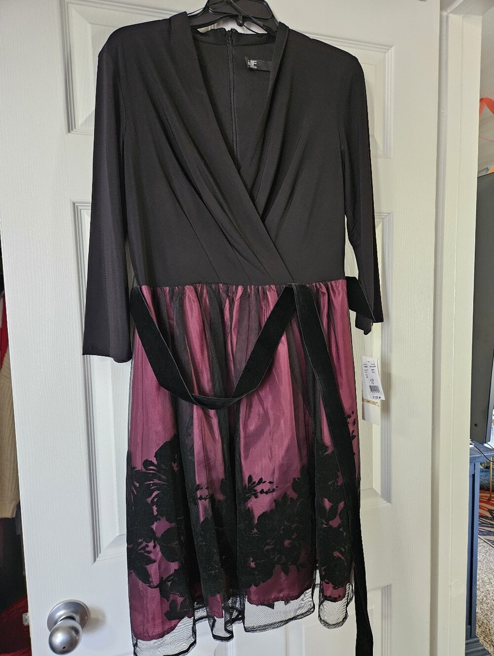 Leslie Fay Midi Dress